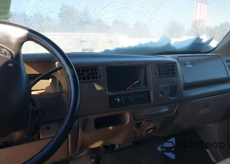 2002 Ford F-250 Lariat/Xl/Xlt из США, поврежденный, VIN 1FTNX21L42EC36663